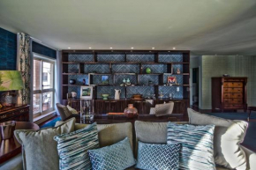 Oscar Chalupsky Apartment